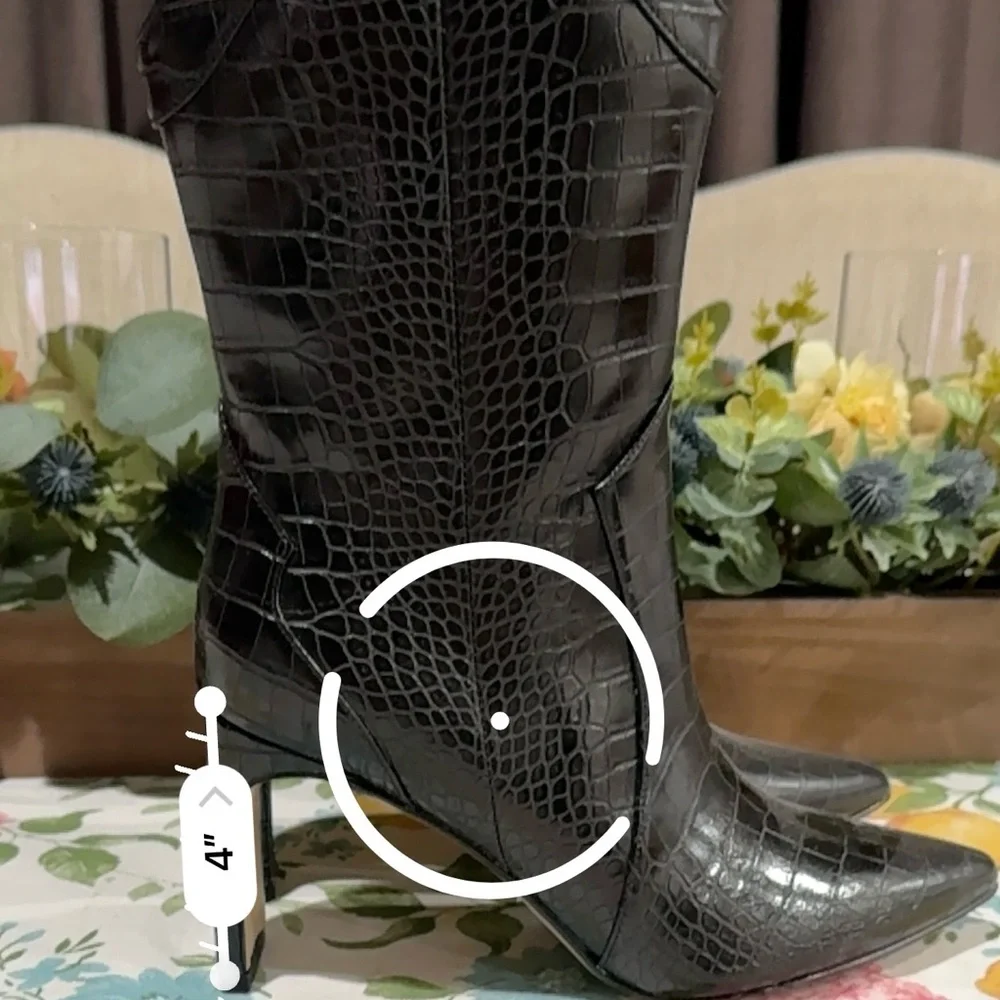 Chinese Laundry Elegant Black Croc-Embossed Women's Boots - Size 8.5M - Picture 9 of 9